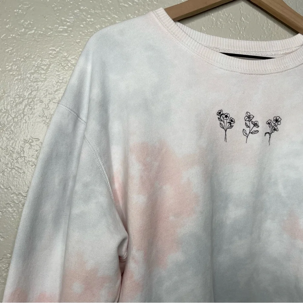 Hollister Cropped Embroidered Tie Dye Crewneck Long Sleeve Floral